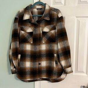 NWOT Members Mark heavy flannel shacket with pockets